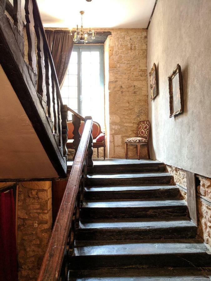 Centrally Located Sarlat Apartment With Medieval Town Views Екстер'єр фото